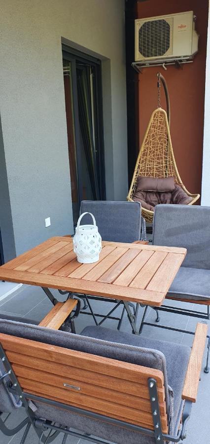 Bjelica Rental Apartments - Nela Apartment Тиват Экстерьер фото