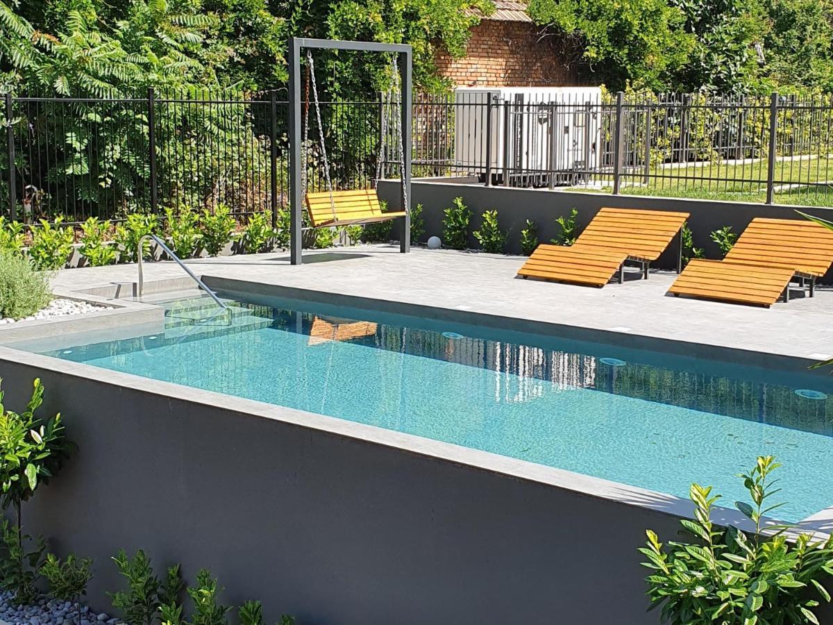 Bjelica Rental Apartments - Nela Apartment Тиват Экстерьер фото